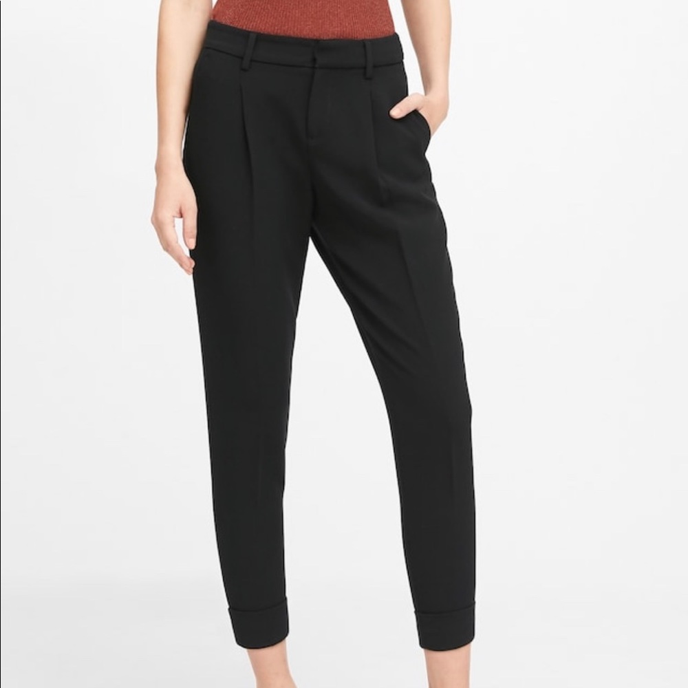 Petite High Rise Tapered Cropped Pants